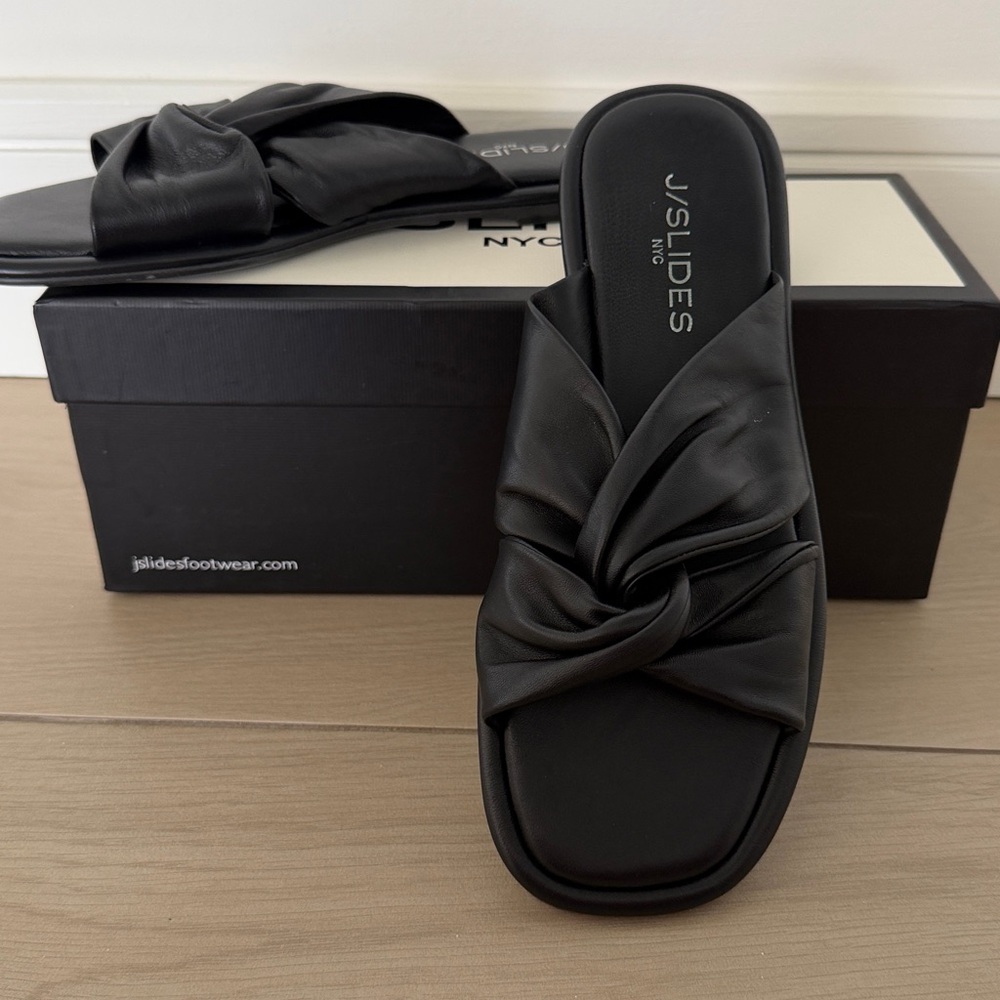 J/SLIDES Black Leather Yaya Slides